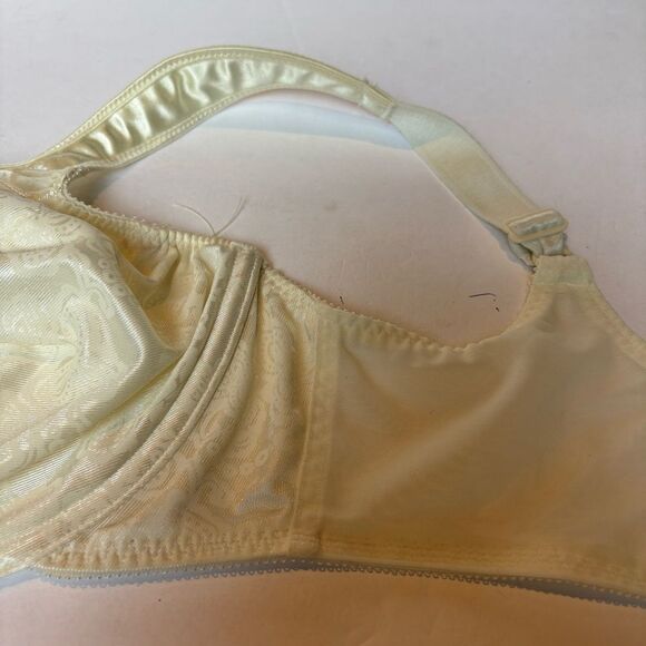 Bali Elegant Cream Bra Underwire No padding Size 38DD - Picture 6 of 6